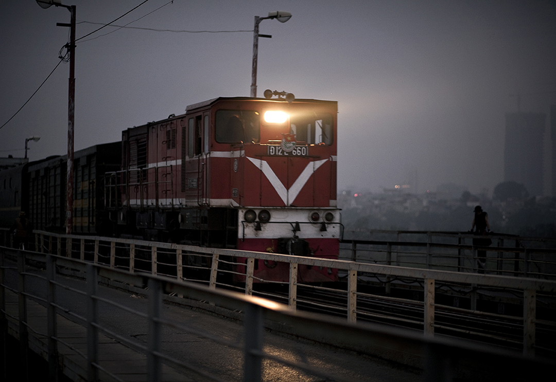 105V
